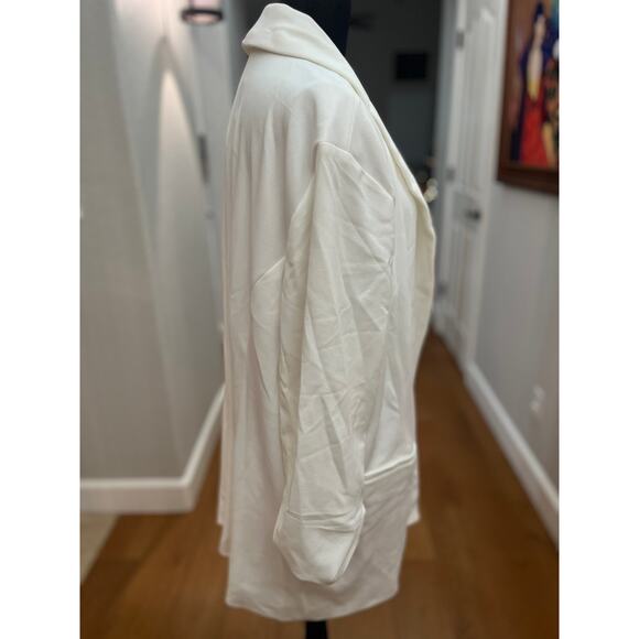 Dakota Blue Crepe Blazer - White (Size XXL) Small Stain - See photos - Picture 10 of 11